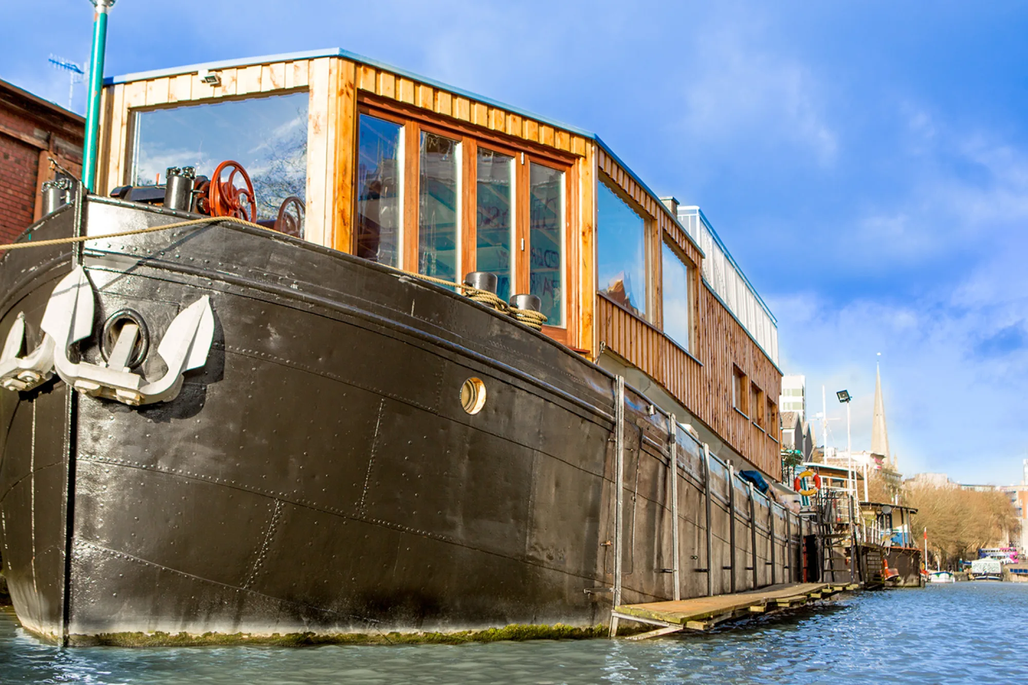Studios boat