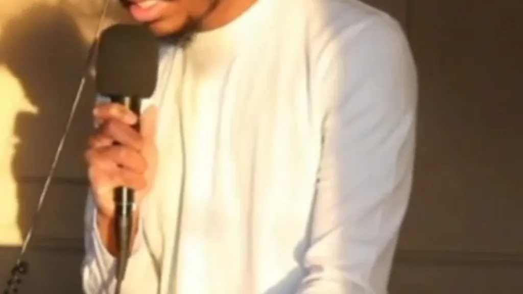 Zachary Aghaizu performing live on keyboard during the Creative UK livestream on the Floating Harbour boat