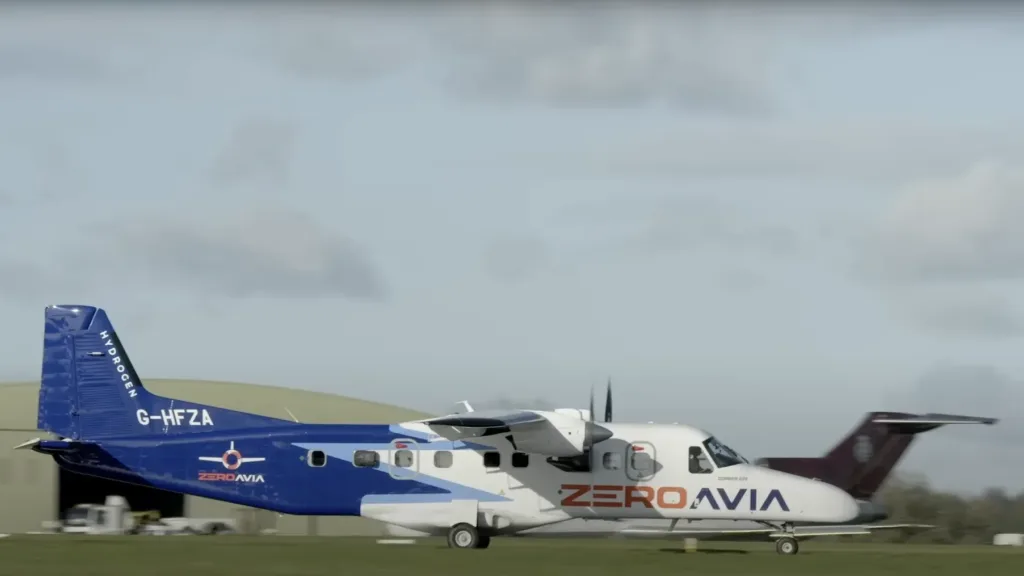 ZeroAvia hydrogen-electric aircraft taxiing on the runway during testing.