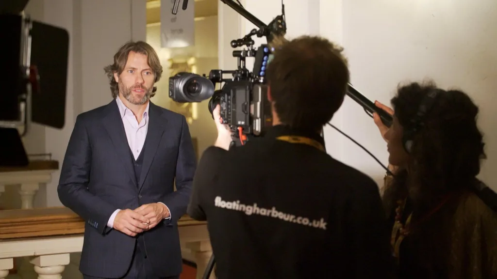 C0074 mp4 02253806 still001 w1920