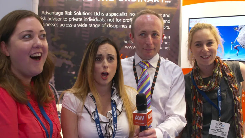 Magazine day 2 00002619 still003 w1920