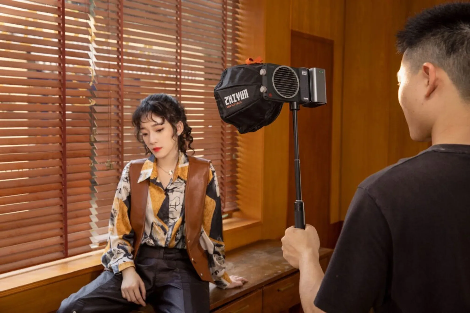 Zhiyun Molus X100 1024x683
