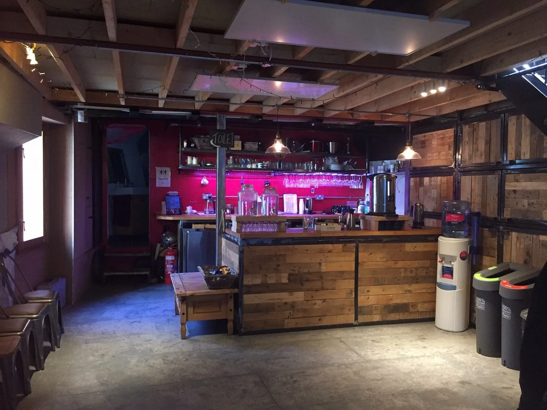 Floating harbour bar kitchen